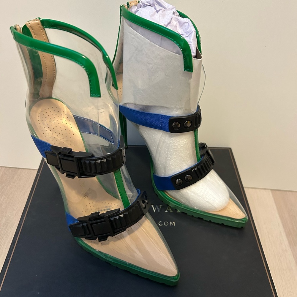Elegant Green and Black Women's Heels